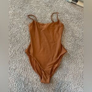 SKIMS classic swim square neck scoop one piece. Size medium. Color: bronze.